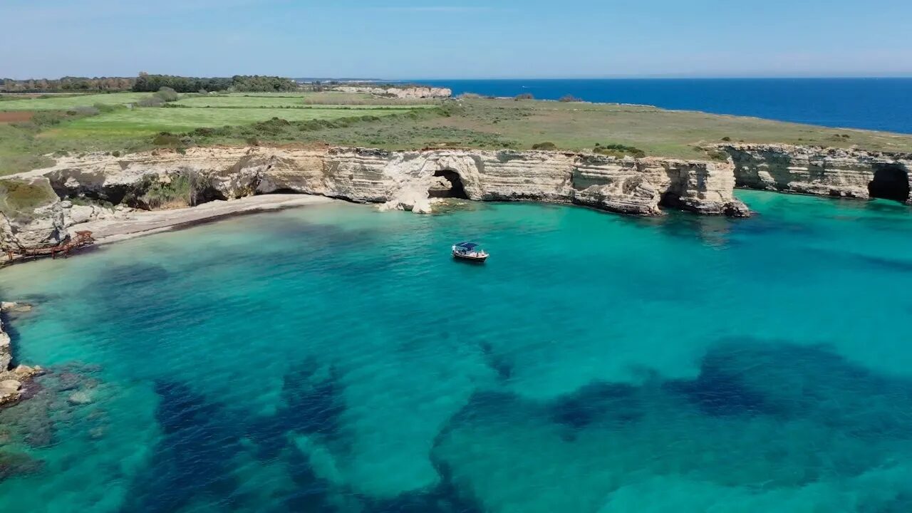 Le falesie e gli archi di Torre Sant'Andrea